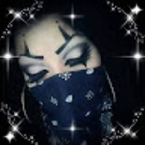 Meet your Posher, Liz